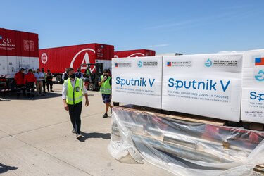 Argentina comienza campaña de vacunación contra la Covid-19 con la Sputnik V