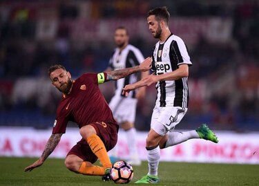 Roma se mantiene con opción al título tras vencer al Juventus