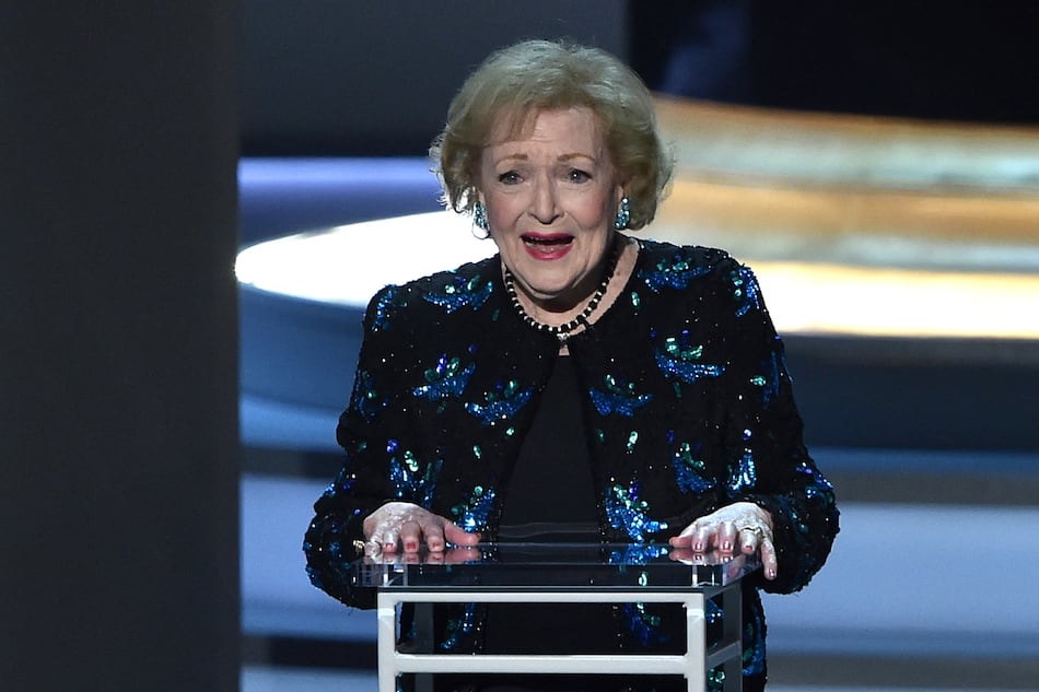 Betty White, estrella de ‘Golden Girls’, fallece a los 99 años