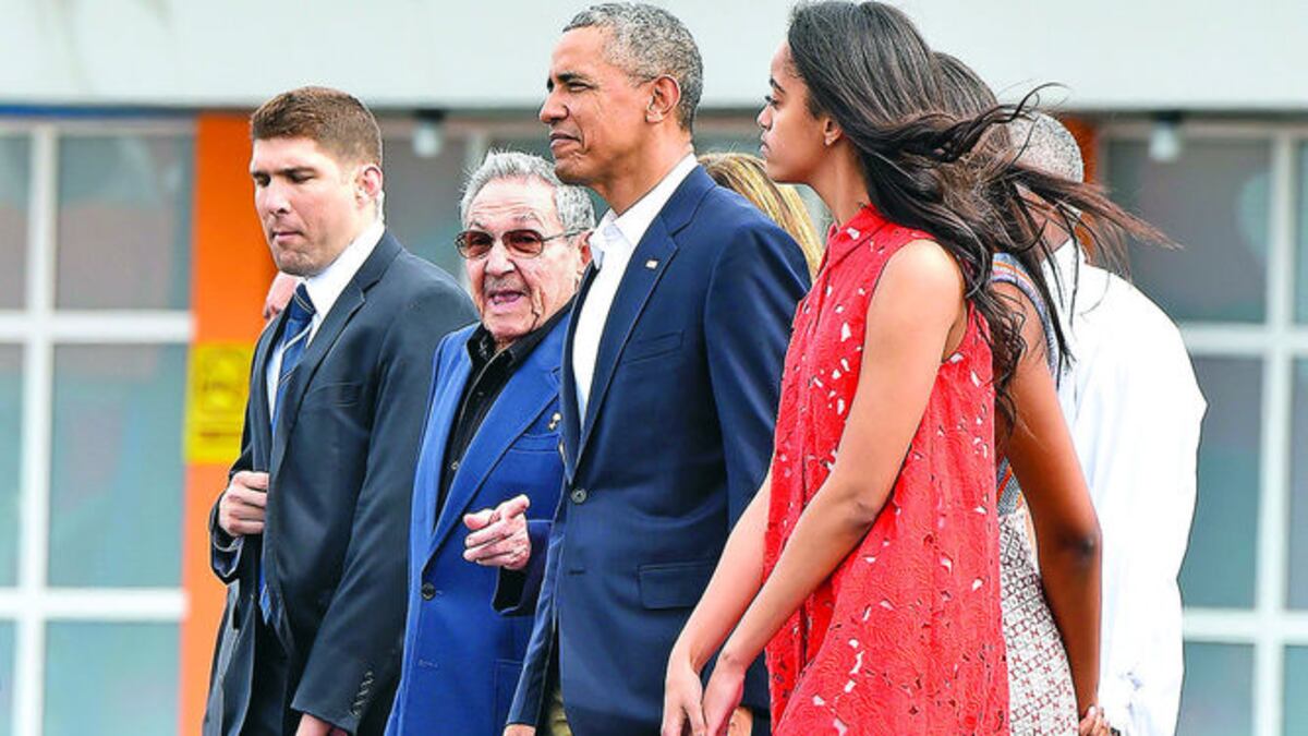 Castro despidió a Obama en el aeropuerto.