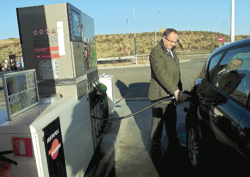 Argentina fijará un precio máximo al crudo