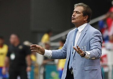 Jorge Luis Pinto está dispuesto a dirigir a Panamá