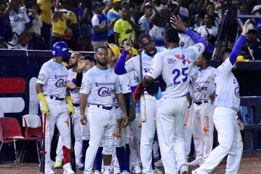 Colón comienza la defensa de su campeonato en la mayor