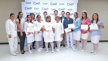 Graduación del curso de capacitación en cuidado del paciente crítico por el CMP