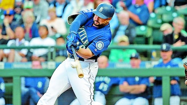 Indios pactan con Yonder Alonso por dos años