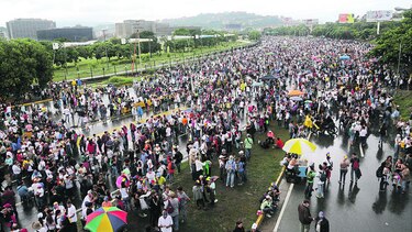 Plantón, represión y más fallecidos en protestas