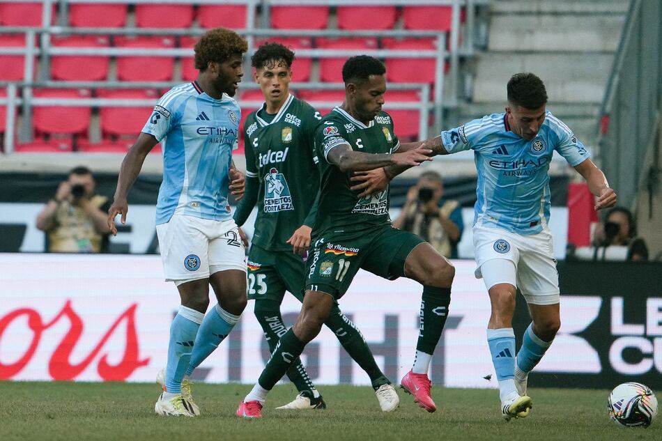 El futbolista panameño Ismael Díaz debuta con el León en derrota ante el New York City
