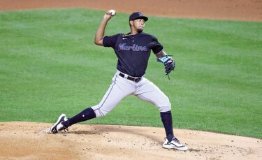 Humberto Mejía poncha a seis en su debut con los Marlins en Grandes Ligas