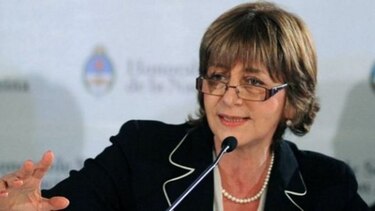 Renuncia fiscal general argentina enfrentada con Mauricio Macri
