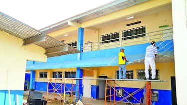 Escuelas en mal estado y sin agua