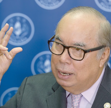Lau no descansa para adjudicar millonario contrato de oxígeno 