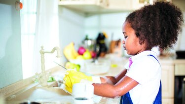 Los hijos y los deberes del hogar