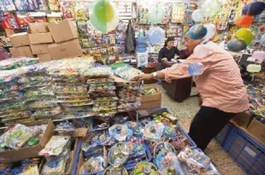 Comercio al por menor mejora 13.7% en China