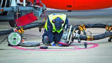 Aerolíneas volarán bajo por alza del crudo