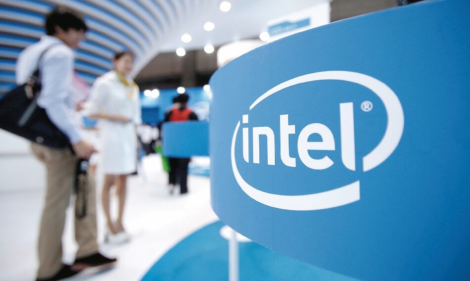 Amazon lanza chip de servidor para competir con Intel