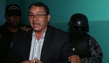 Caso 'El Gallero': juez ordena 6 detenciones y 5 casa por cárcel