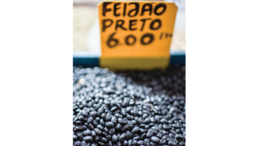 Precios de los alimentos se disparan en Brasil