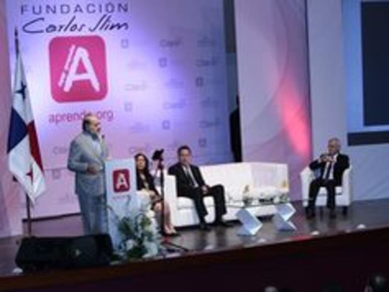 Varela, dispuesto a recibir a los docentes en el Consejo de Gabinete