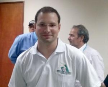 Hijo del Presidente no se postulará como suplente de José Muñoz