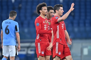 Bayern Múnich se exhibe y roza los cuartos de final, Chelsea sorprende al Atlético