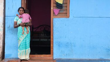 Devadasis, las jóvenes entregadas a los dioses que quedan atrapadas en una vida de explotación sexual