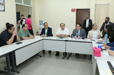 Atención a pacientes en centros médicos será regular este lunes, prometen Minsa y CSS