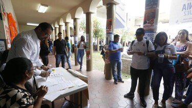 Universidad de Panamá: Eduardo Flores encabeza resultados preliminares