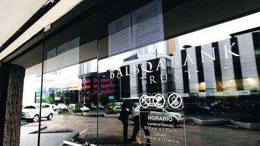 Clientes de Balboa Bank se organizan