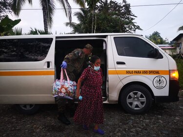 Primera paciente recuperada de coronavirus en Bocas del Toro ya está en su casa