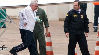 Exbanquero acusado de corrupción llega a Brasil extraditado desde Italia