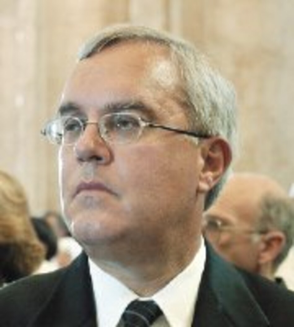 Embajador graba disco