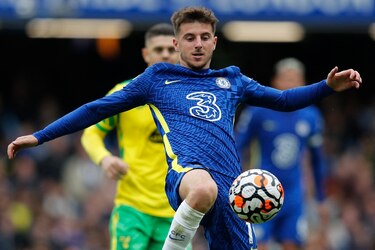 El líder Chelsea aplasta al colista, el City responde con otra goleada