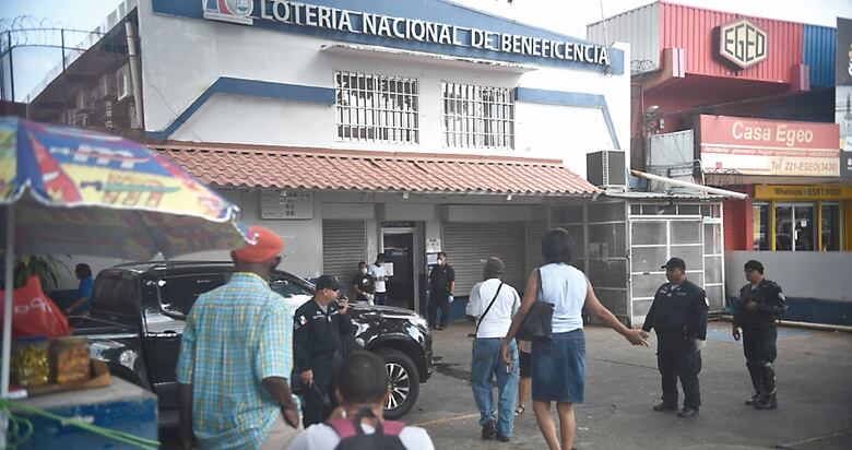 Decretan cerco sanitario y cierre del espacio aéreo