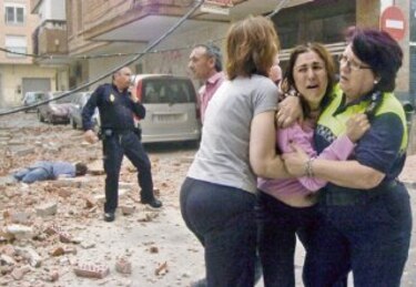 Terremoto deja 10 muertos en Lorca, España