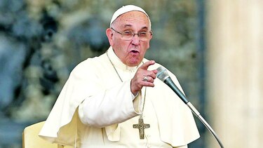 El papa Francisco dice que Óscar Romero fue calumniado incluso después de su muerte
