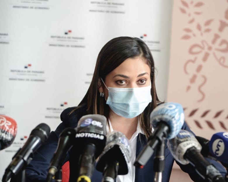 Las cuatro versiones de un ‘préstamo’ de funcionarios