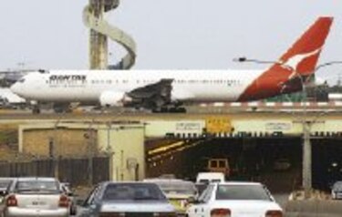 Qantas acepta la oferta de compra de Macquarie Bank