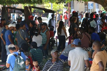 Denuncian trato inhumano al interior de una estación migratoria en el sur de México