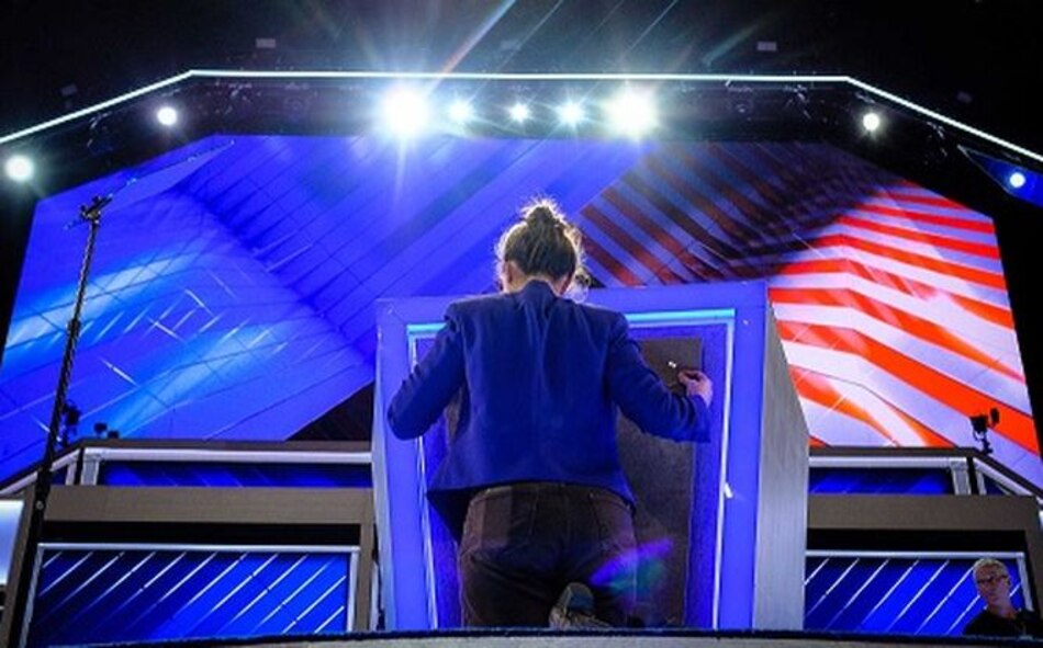 Comienza la convención demócrata en pleno escándalo en el partido