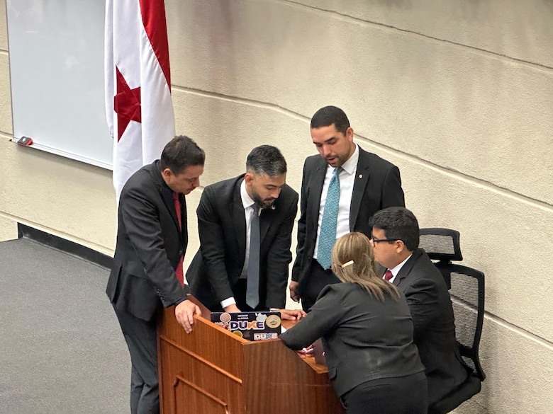 Diputados logran consenso en 13 comisiones; conformaron Credenciales y Gobierno a través del voto