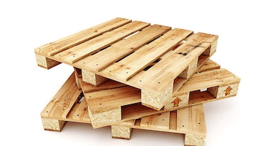 Muebles de palé para ayudar con el reciclaje