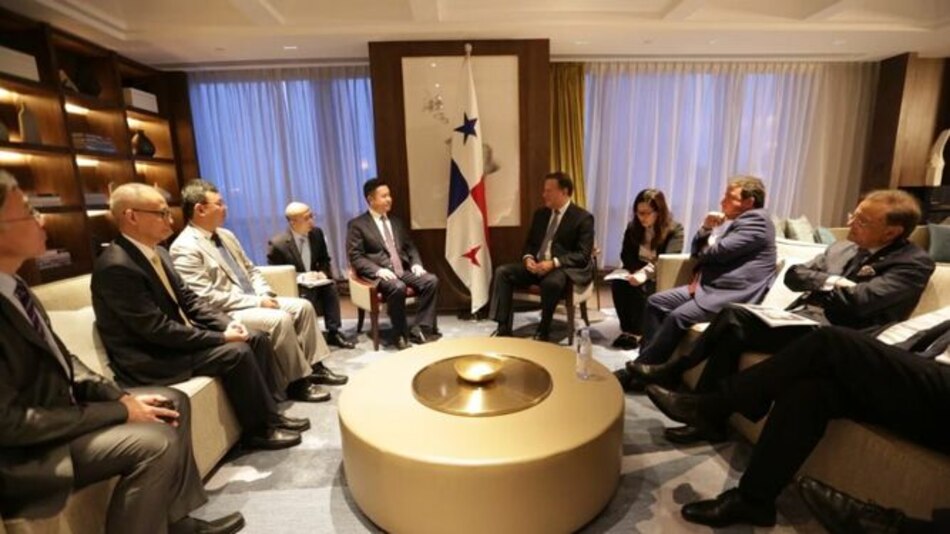 Presidente Varela inicia visita a China