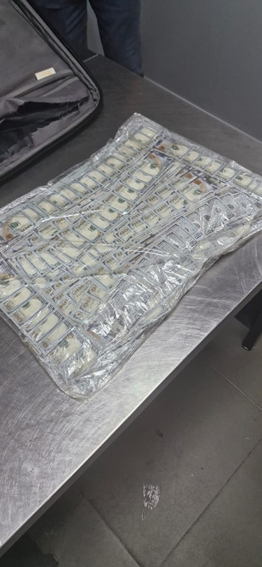 Aduanas retiene $170 mil no declarados a pasajero colombiano en el Aeropuerto Internacional de Tocumen