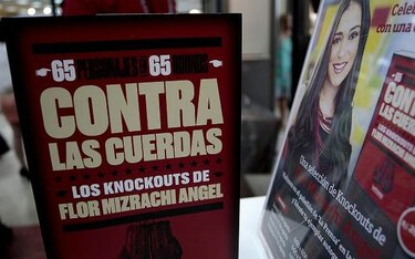 Un 'knockout' en directo para presentar 'Contra las cuerdas'