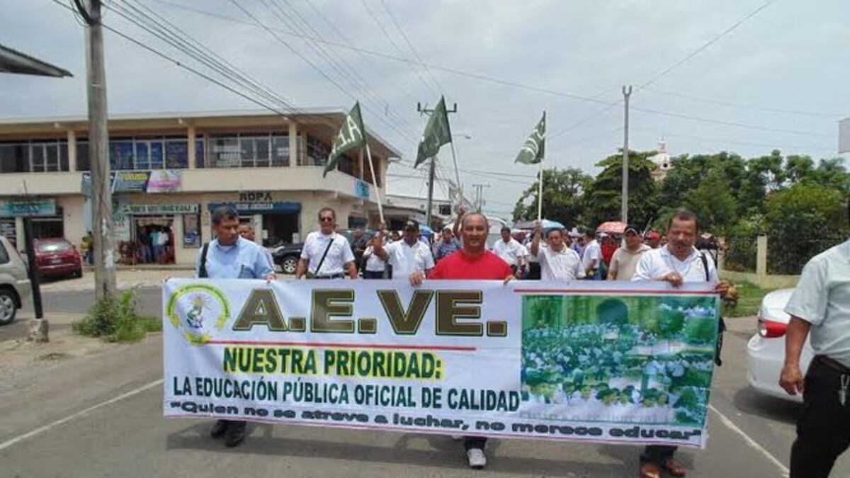 Educadores de Herrera y Veraguas decretan paro