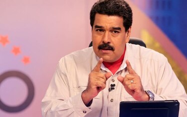 Maduro dice que chavistas eligen 'desde el amanecer' a candidatos a diputados