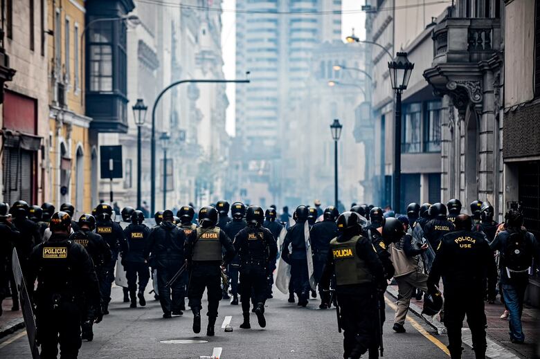 Nueva jornada de marchas y cacerolazos contra nuevo presidente de Perú