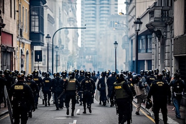 Nueva jornada de marchas y cacerolazos contra nuevo presidente de Perú