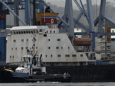 Panamá anuncia salida de buque norcoreano