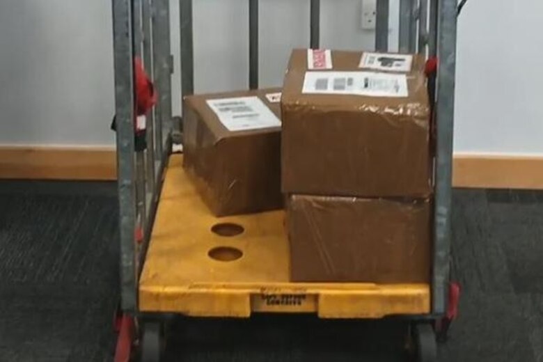 Un iPhone condujo a la policía hasta una banda sospechosa de enviar a China 40.000 teléfonos robados en Reino Unido